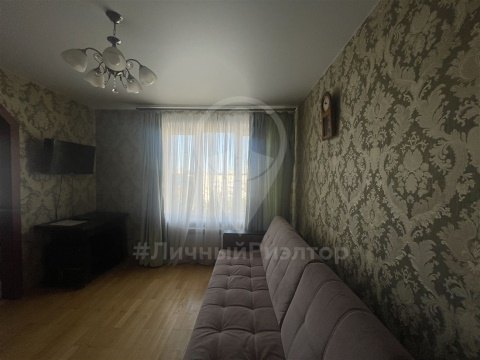 3-к квартира, 6/9 эт., 60м²
