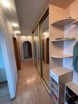 3-к квартира, 9/9 эт., 62м²