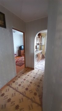 3-к квартира, 1/2 эт., 57м²