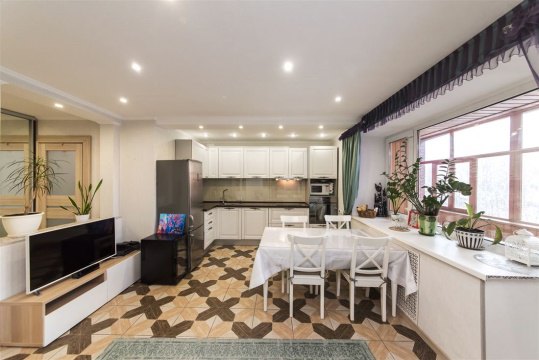 3-к квартира, 5/9 эт., 70м²