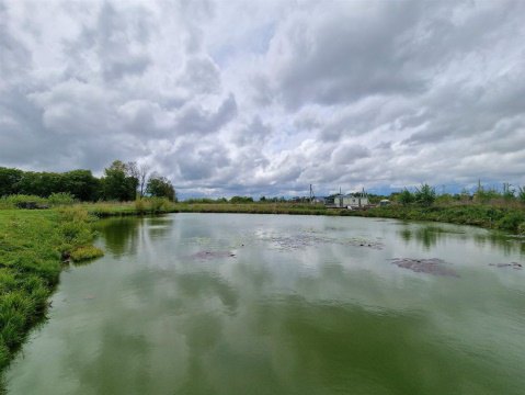 Дом 200м², участок 67 сот.