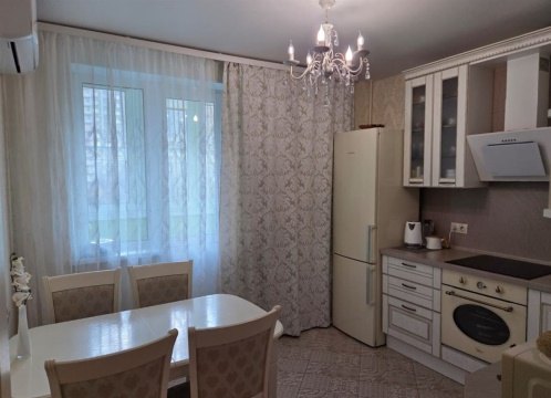 2-к квартира, 2/22 эт., 57м²