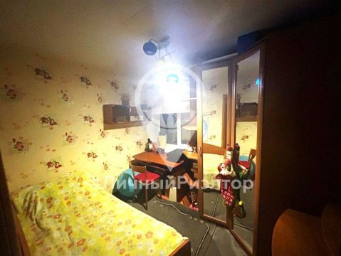 3-к квартира, 1/5 эт., 43м²