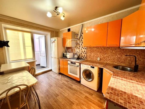 2-к квартира, 4/5 эт., 52м²