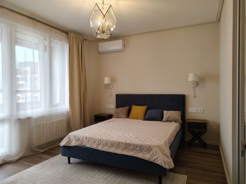 2-к квартира, 17/25 эт., 49м²
