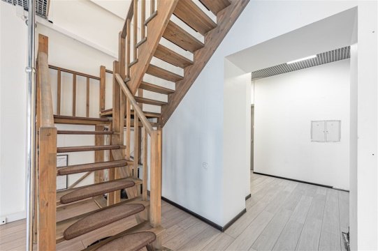 3-к квартира, 5/6 эт., 181м²