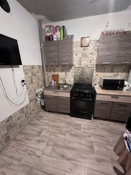2-к квартира, 6/18 эт., 60м²