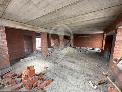 Дом 504м², участок 15 сот.