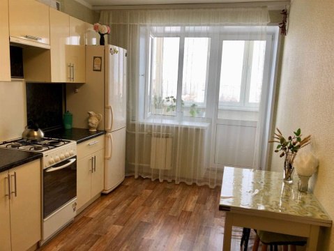 2-к квартира, 9/10 эт., 54м²