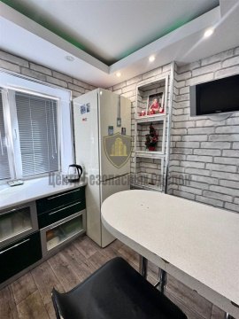 2-к квартира, 2/5 эт., 42м²