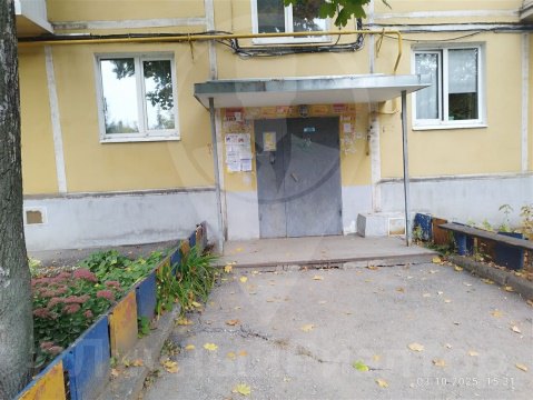 2-к квартира, 5/5 эт., 42м²
