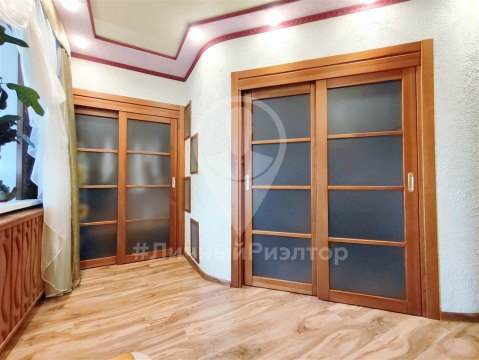 2-к квартира, 6/10 эт., 65м²