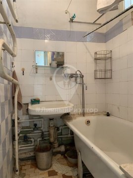 2-к квартира, 7/10 эт., 42м²