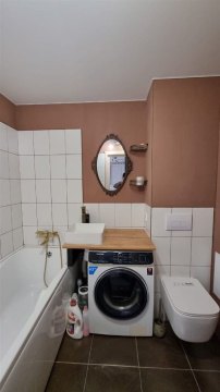 2-к квартира, 13/18 эт., 50м²