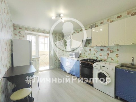 1-к квартира, 8/10 эт., 39м²