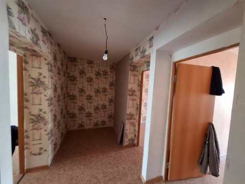 3-к квартира, 3/3 эт., 65м²