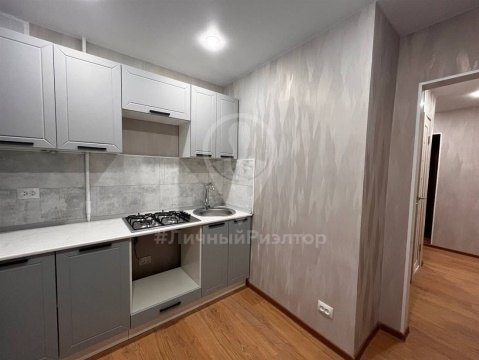 2-к квартира, 5/5 эт., 45м²