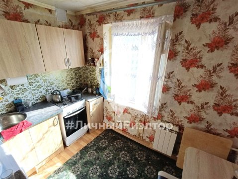 3-к квартира, 9/9 эт., 60м²