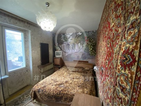 3-к квартира, 4/5 эт., 52м²