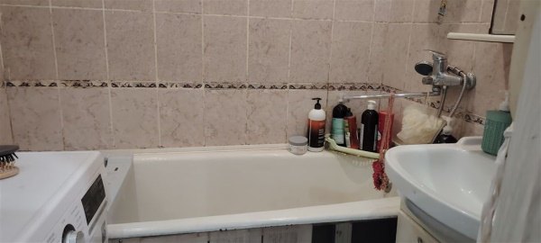 2-к квартира, 4/5 эт., 50м²