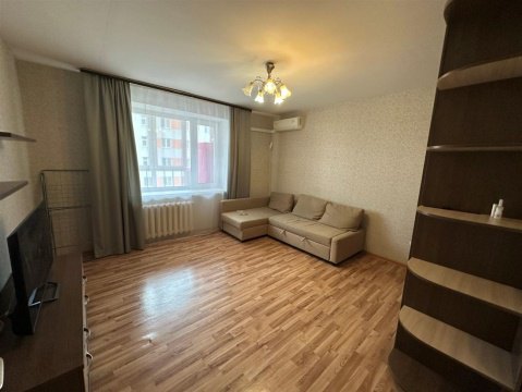 1-к квартира, 6/9 эт., 37м²