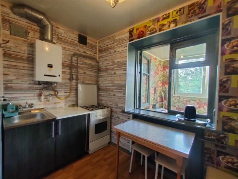 2-к квартира, 3/3 эт., 39м²