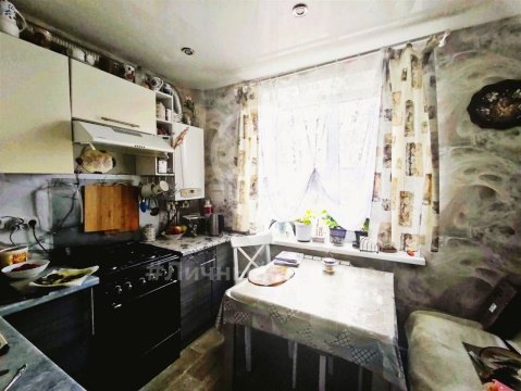2-к квартира, 3/3 эт., 53м²
