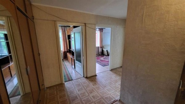 2-к квартира, 2/5 эт., 52м²