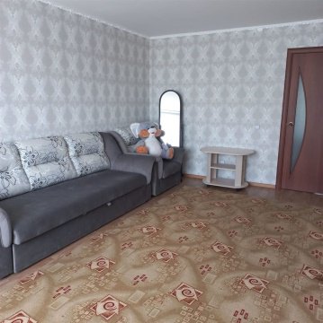 3-к квартира, 1/1 эт., 90м²