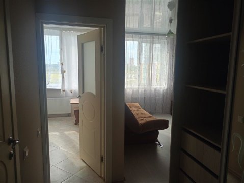 1-к квартира, 4/25 эт., 42м²