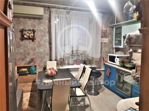 3-к квартира, 4/5 эт., 74м²