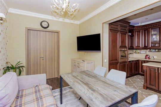 4-к квартира, 8/8 эт., 103м²