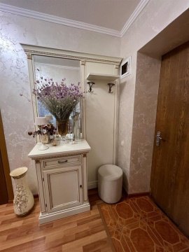 2-к квартира, 3/3 эт., 60м²