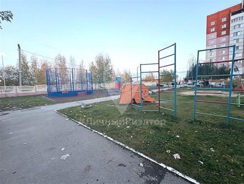 1-к квартира, 1/10 эт., 38м²