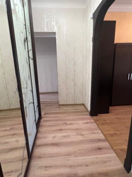 2-к квартира, 2/5 эт., 57м²