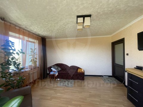 2-к квартира, 6/9 эт., 50м²