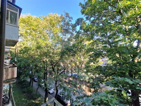3-к квартира, 4/5 эт., 58м²