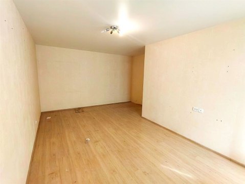 2-к квартира, 3/9 эт., 43м²