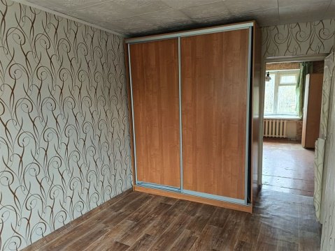 3-к квартира, 1/2 эт., 51м²