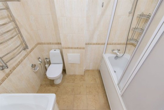 2-к квартира, 8/10 эт., 61м²