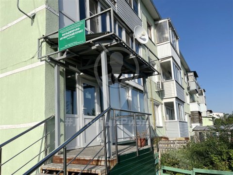 3-к квартира, 3/3 эт., 59м²