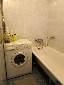 3-к квартира, 4/5 эт., 61м²