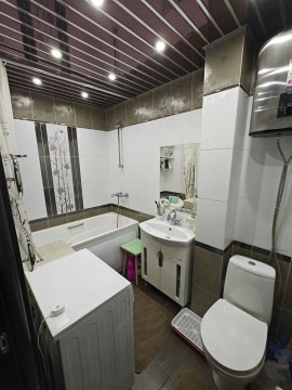 2-к квартира, 4/5 эт., 52м²