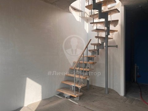 2-к квартира, 4/4 эт., 157м²
