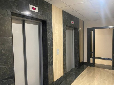 2-к квартира, 6/18 эт., 60м²