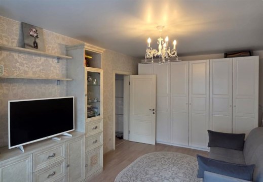 2-к квартира, 2/22 эт., 57м²