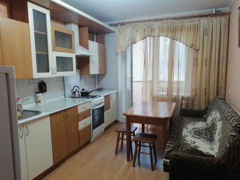 2-к квартира, 4/8 эт., 63м²