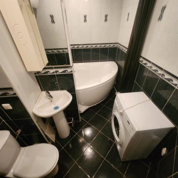 3-к квартира, 3/7 эт., 74м²
