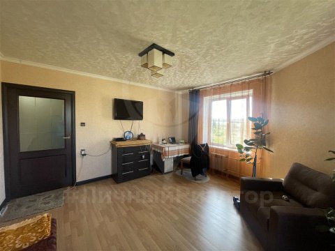 2-к квартира, 6/9 эт., 50м²