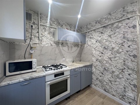 3-к квартира, 1/9 эт., 61м²